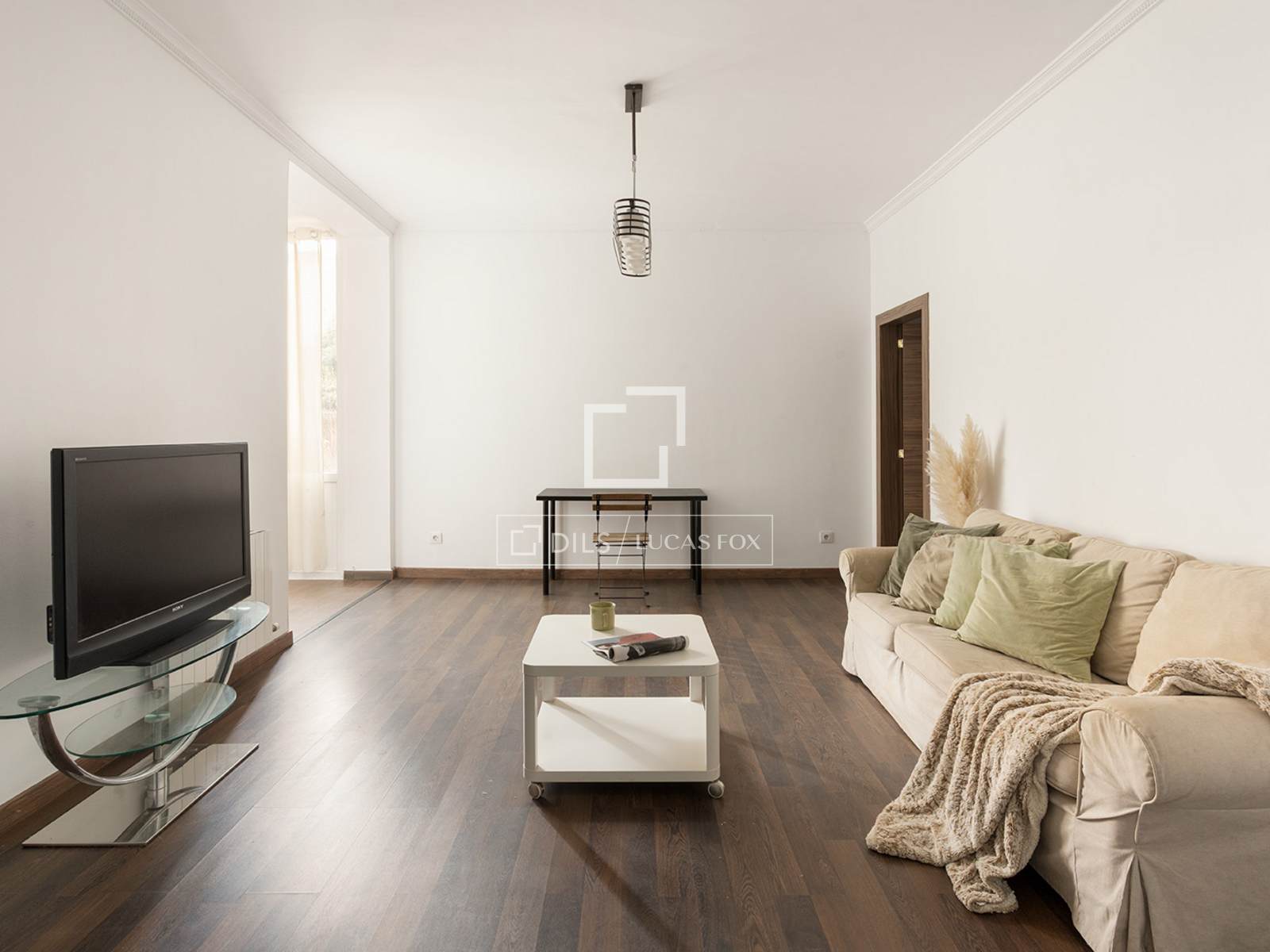 Apartment in Barcelona, Spain 4 bedrooms, 107 sq.m. No. 150542