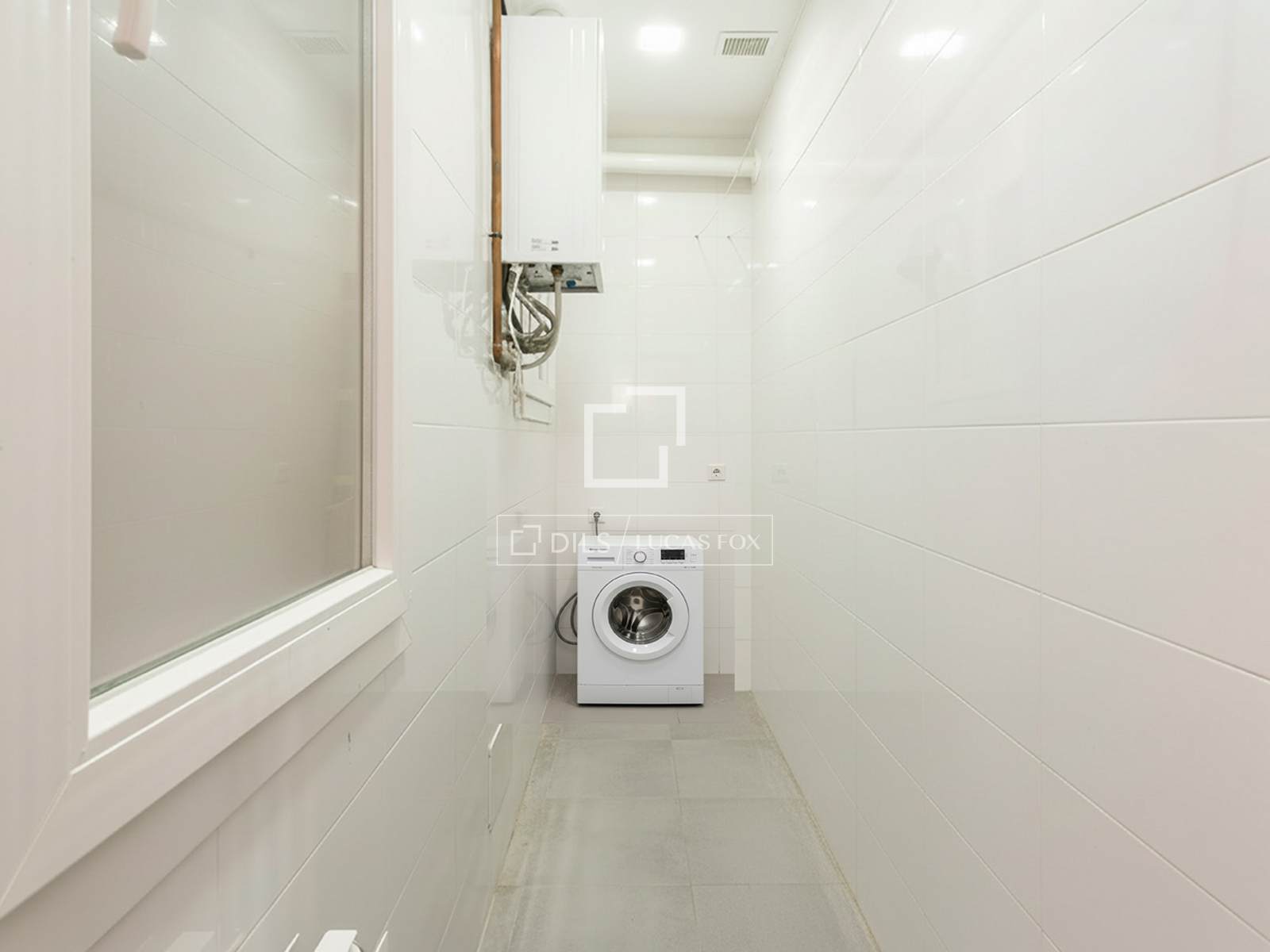 Apartment in Barcelona, Spain 4 bedrooms, 107 sq.m. No. 150542