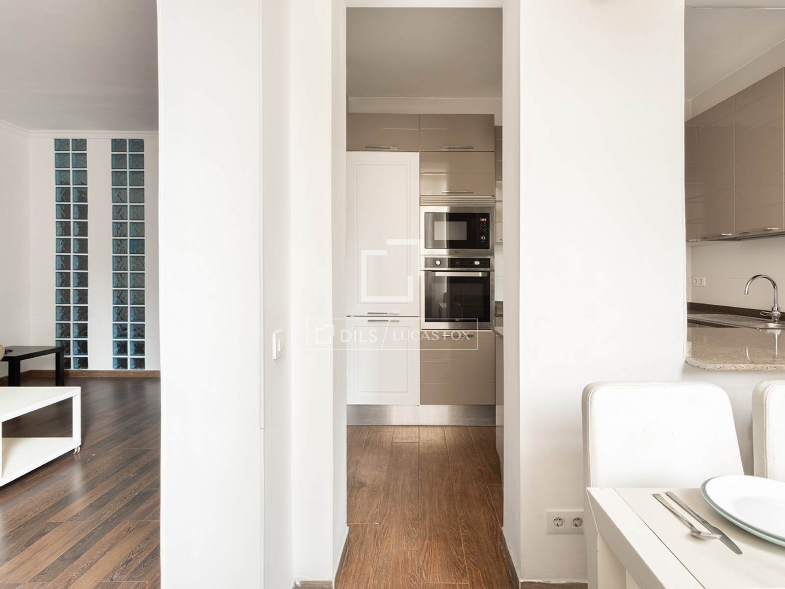 Apartment in Barcelona, Spain 4 bedrooms, 107 sq.m. No. 150542