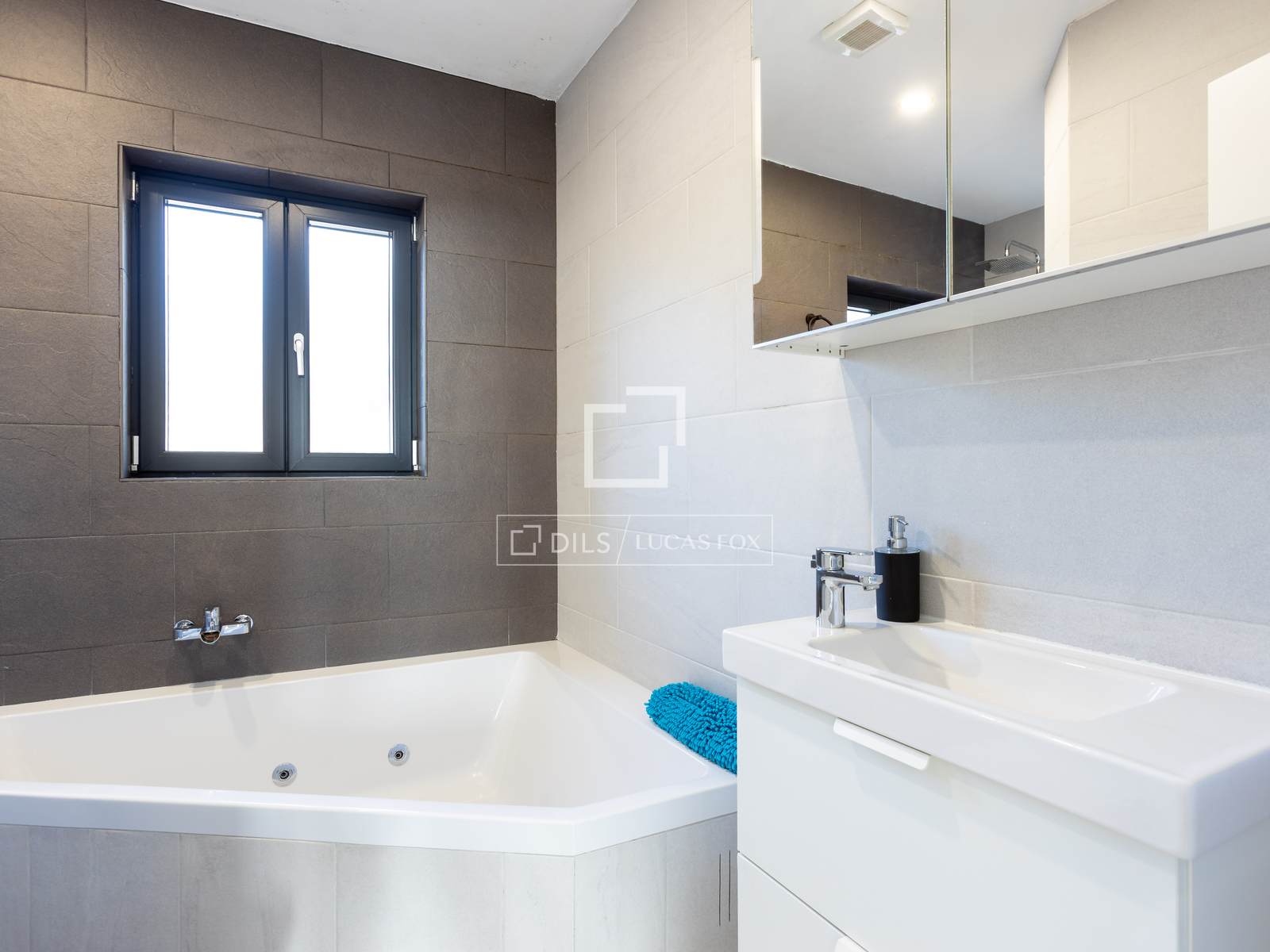Villa in Arenys de Munt, Barcelona, Spanien 7 Schlafzimmer, 346 m2 Nr. 150543