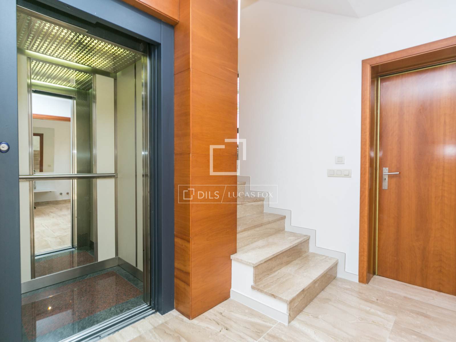 Willa w Sant Cugat Del Valles, Barcelona, Hiszpania 4 sypialnie, 587 mkw. nr 150538