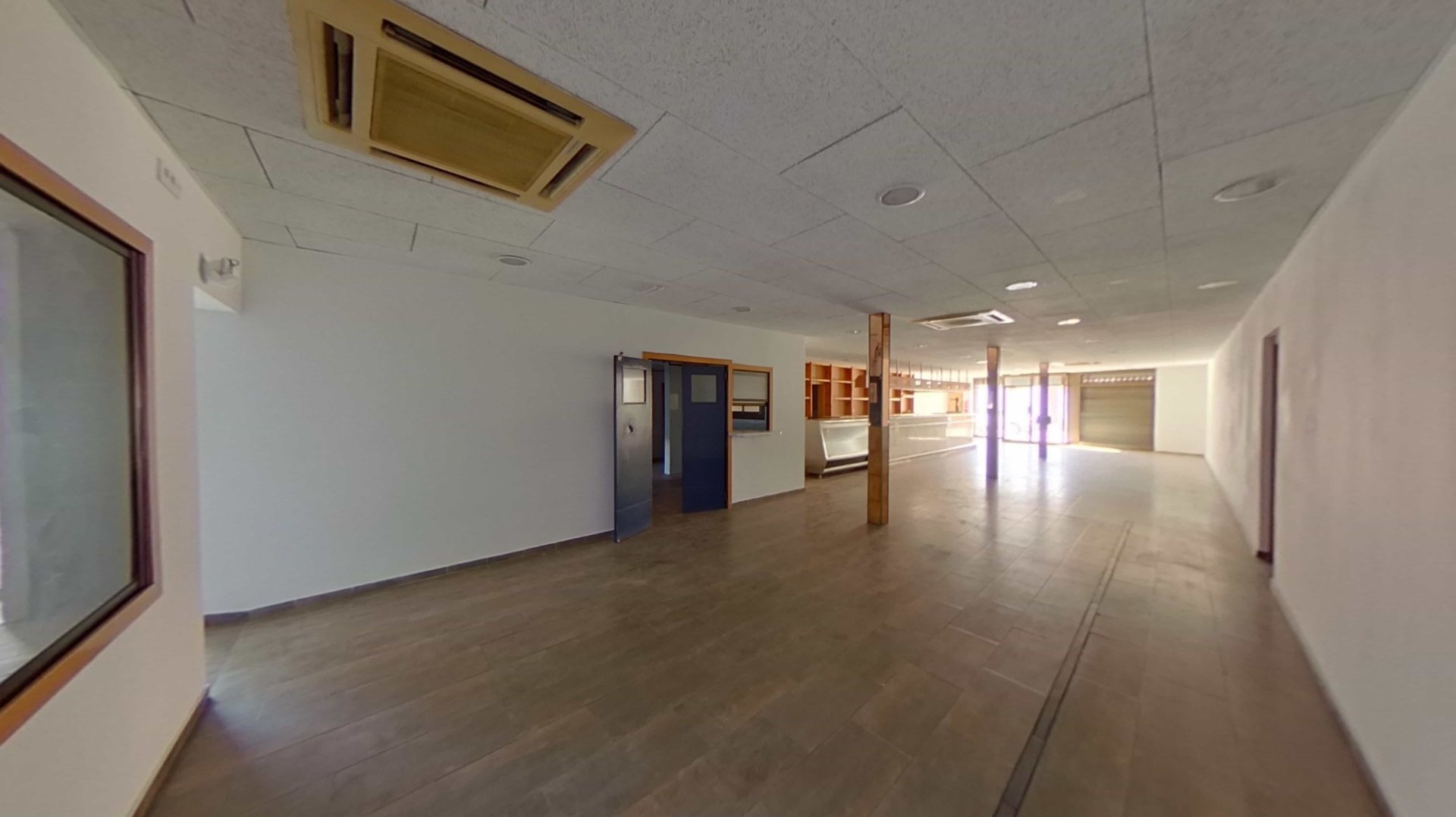 Veikals Granollers, Barcelona, Spānijā 2 istabas, 224 m2 Nr. 191603
