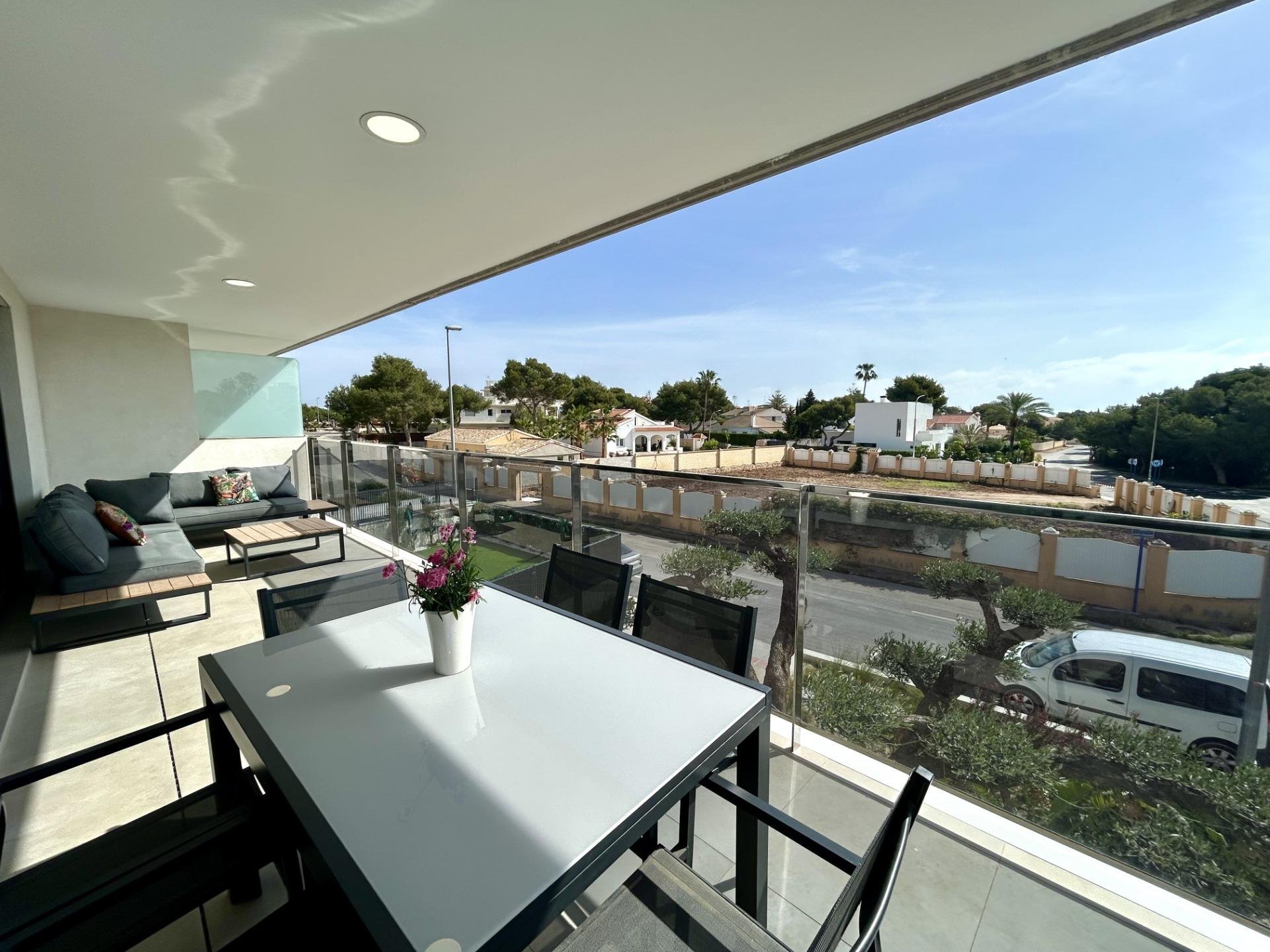 Apartment à Dehesa De Campoamor, Alicante, Espagne 2 chambres, 104 m2 No. 196391