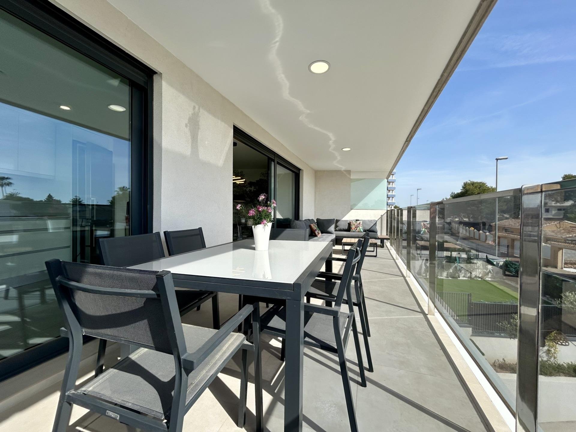 Apartment à Dehesa De Campoamor, Alicante, Espagne 2 chambres, 104 m2 No. 196391