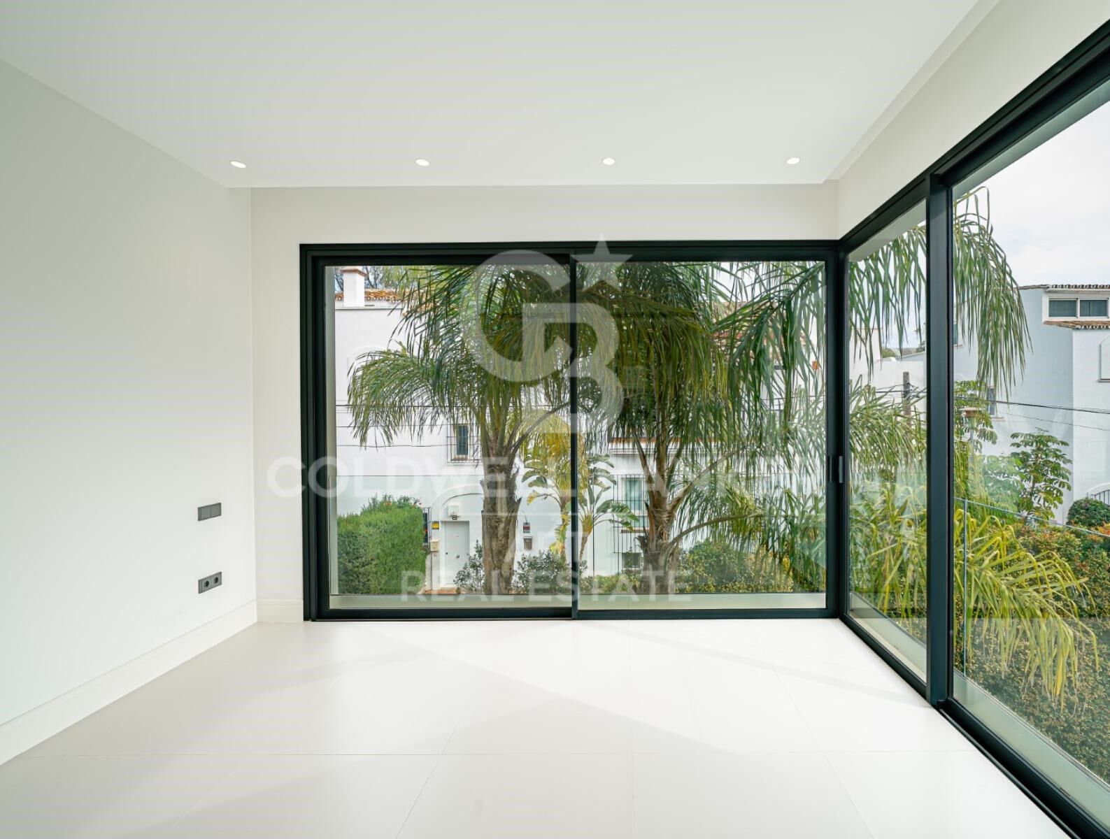 Villa en Marbella, Málaga, España 4 dormitorios, 414 m2 No. 159364