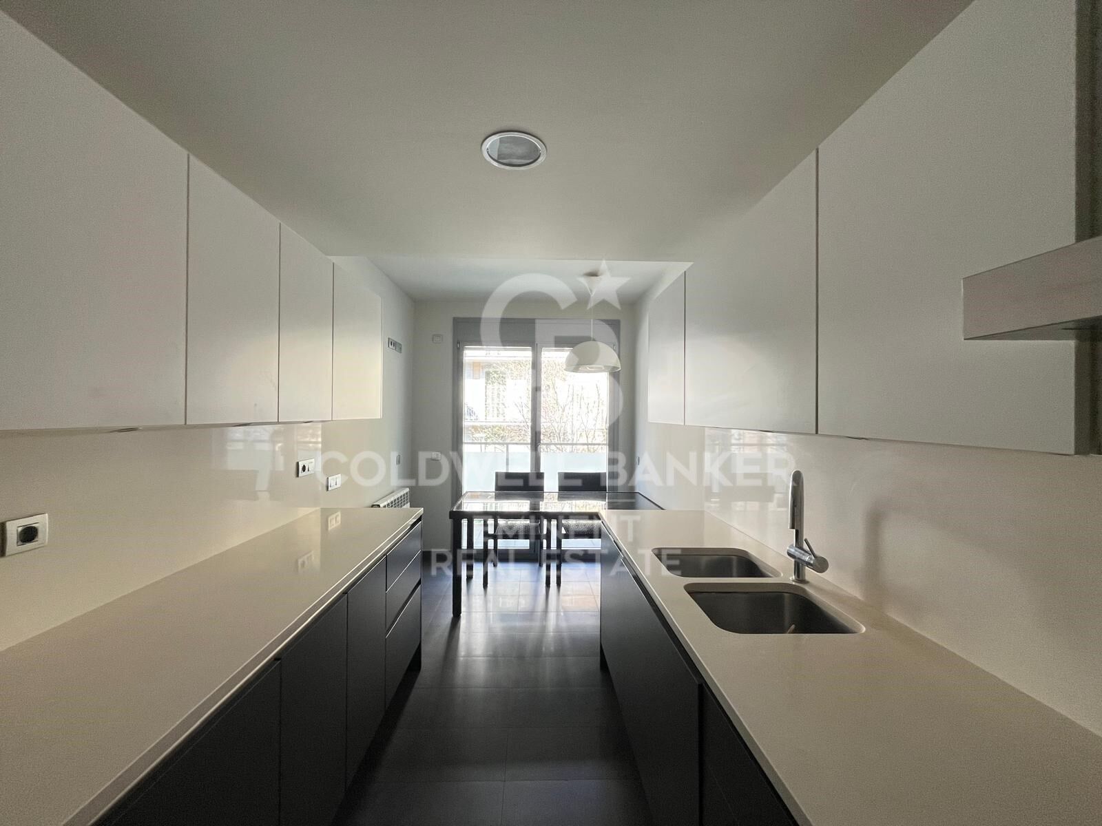 Huoneisto Barcelona, Espanja 3 makuuhuonetta, 118 m2 No. 159024