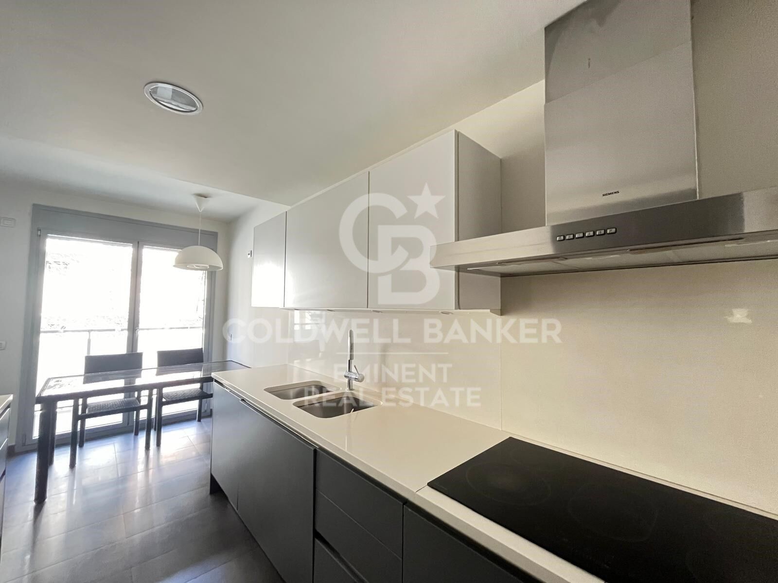 Huoneisto Barcelona, Espanja 3 makuuhuonetta, 118 m2 No. 159024