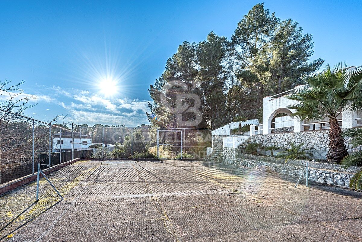 Villa in Sant Pere de Ribes, Barcelona, Spain 7 bedrooms, 466 sq.m. No. 159022