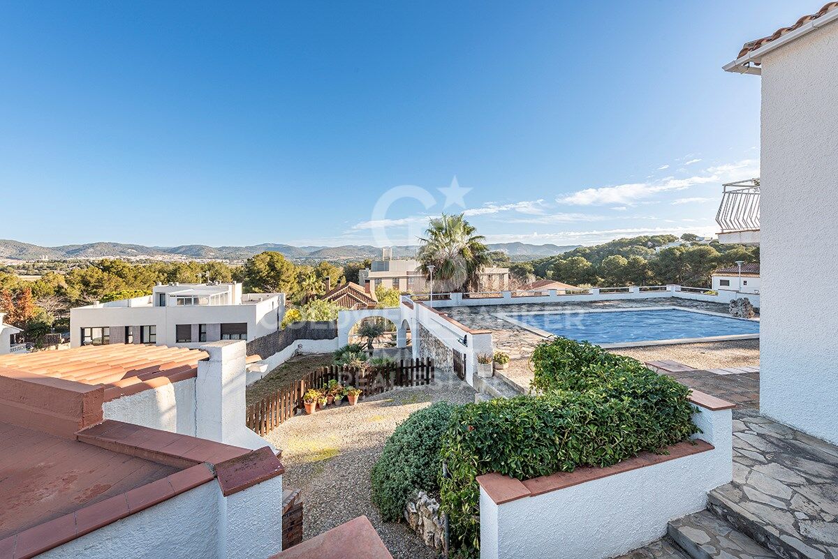 Villa in Sant Pere de Ribes, Barcelona, Spain 7 bedrooms, 466 sq.m. No. 159022