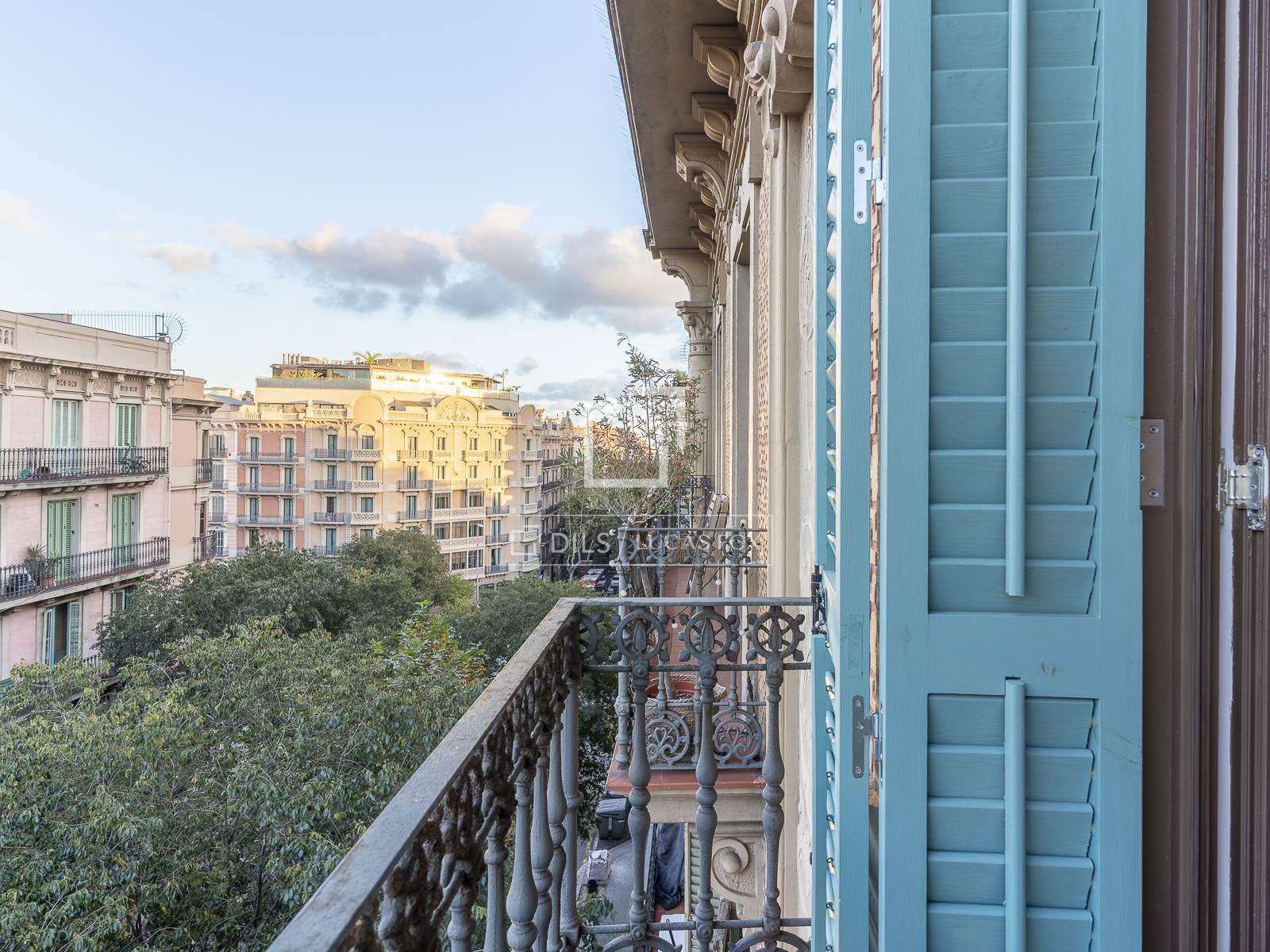Apartament w Barcelona, Hiszpania 3 sypialnie, 132 mkw. nr 150559