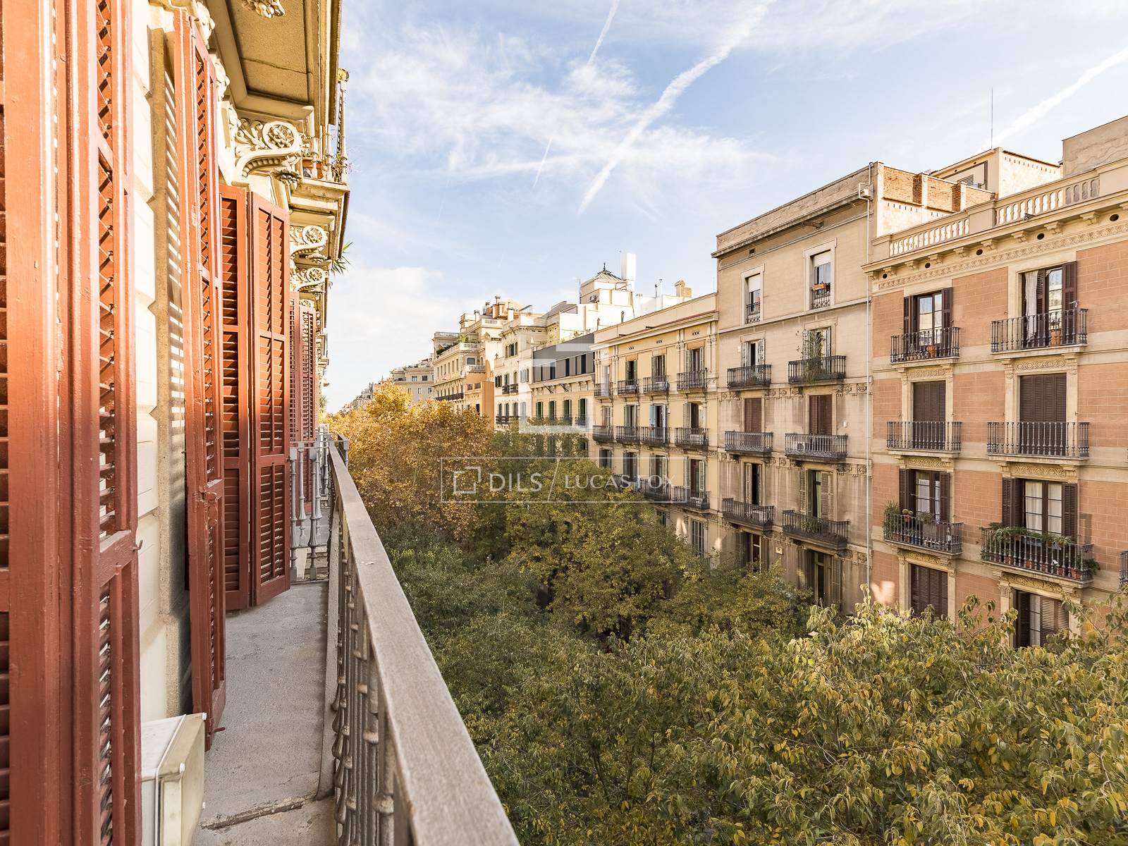 Huoneisto Barcelona, Espanja 3 makuuhuonetta, 196 m2 No. 150562