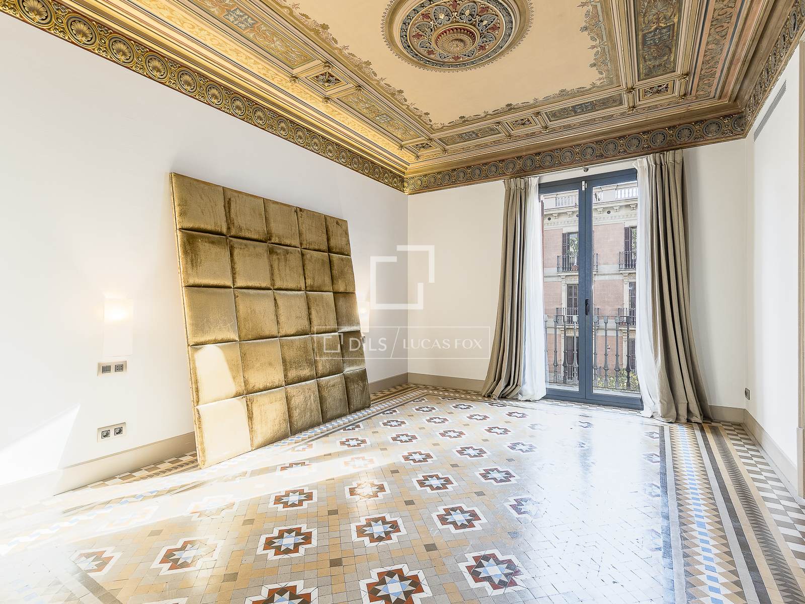 Huoneisto Barcelona, Espanja 3 makuuhuonetta, 196 m2 No. 150562