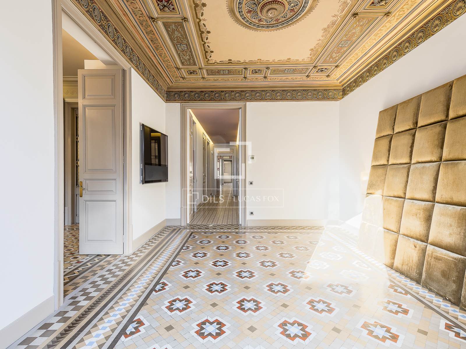 Huoneisto Barcelona, Espanja 3 makuuhuonetta, 196 m2 No. 150562