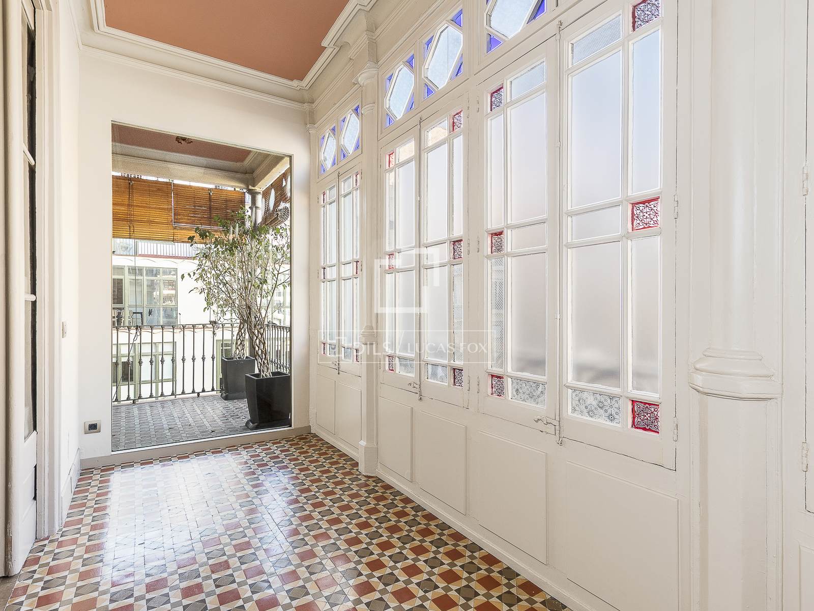 Huoneisto Barcelona, Espanja 3 makuuhuonetta, 196 m2 No. 150562