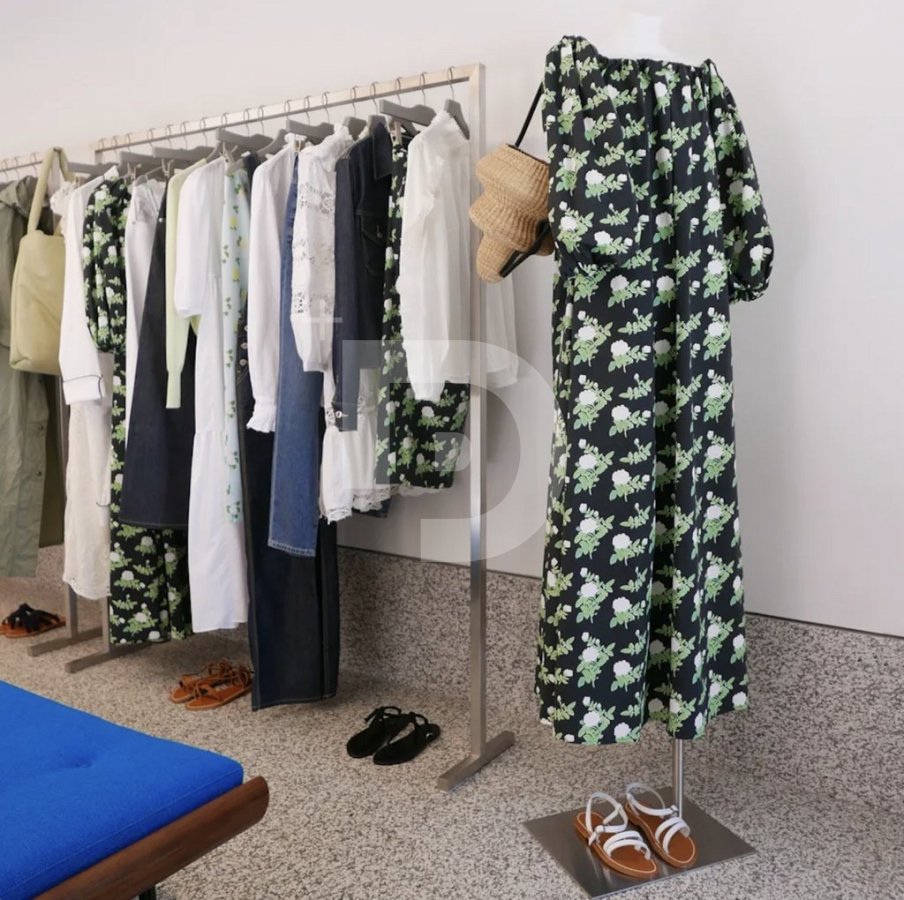 Retail store en Espagne 104 m2 No. 151933