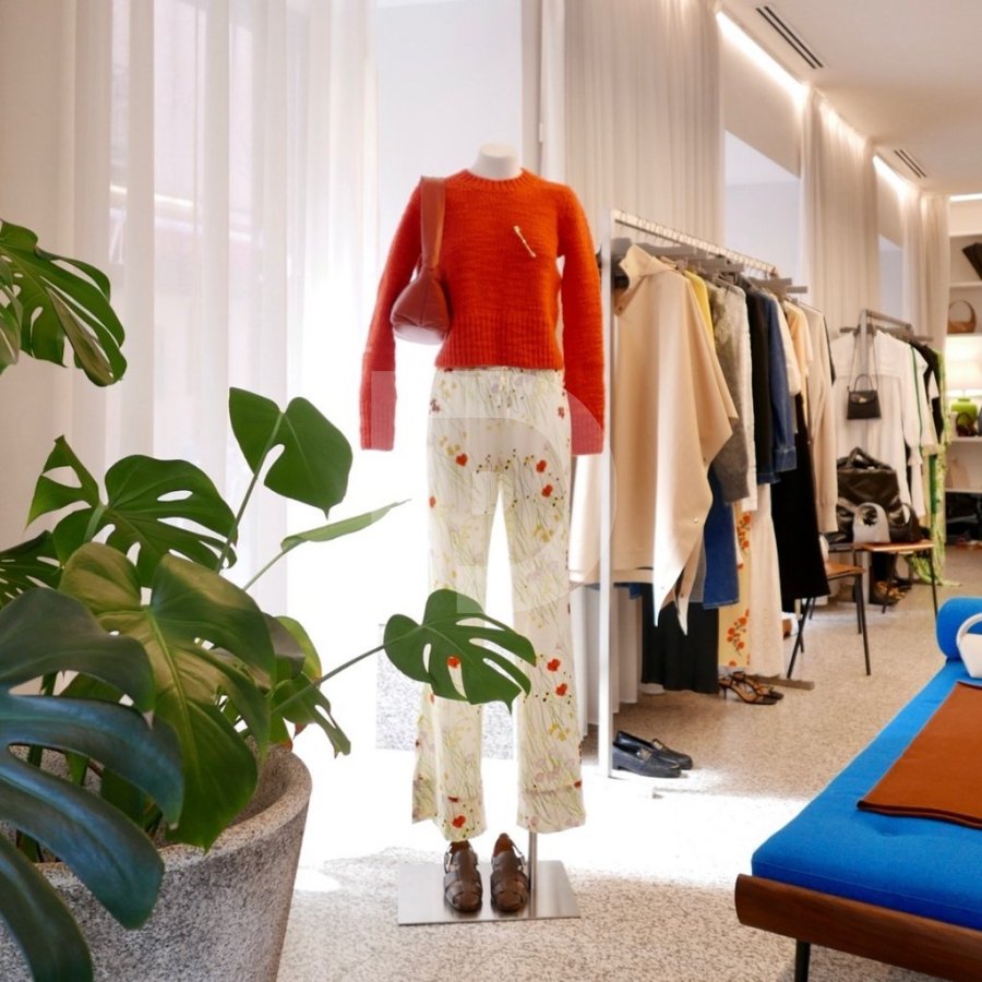 Retail store en Espagne 104 m2 No. 151933