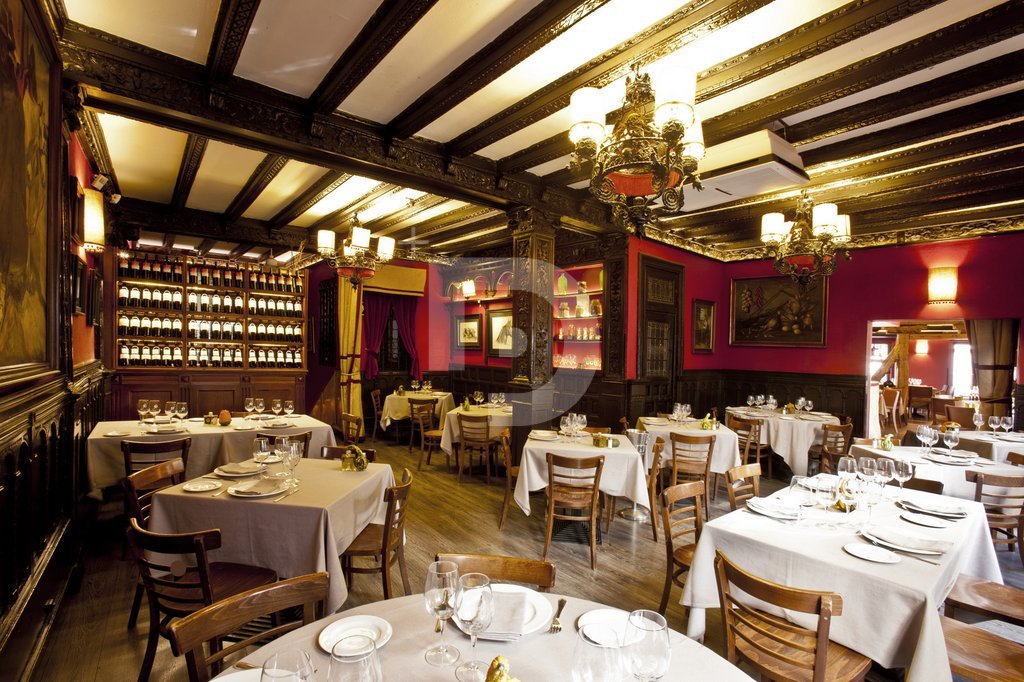 Cafe / restaurant en Espagne 1049 m2 No. 151932