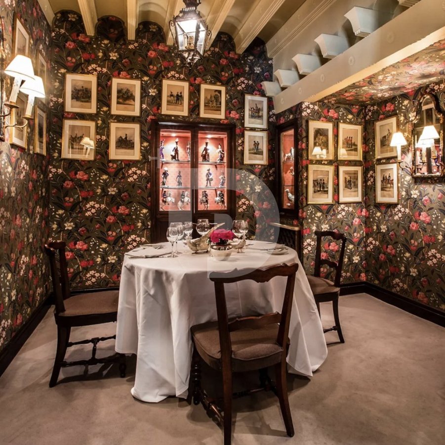 Cafe / restaurant en Espagne 1049 m2 No. 151932