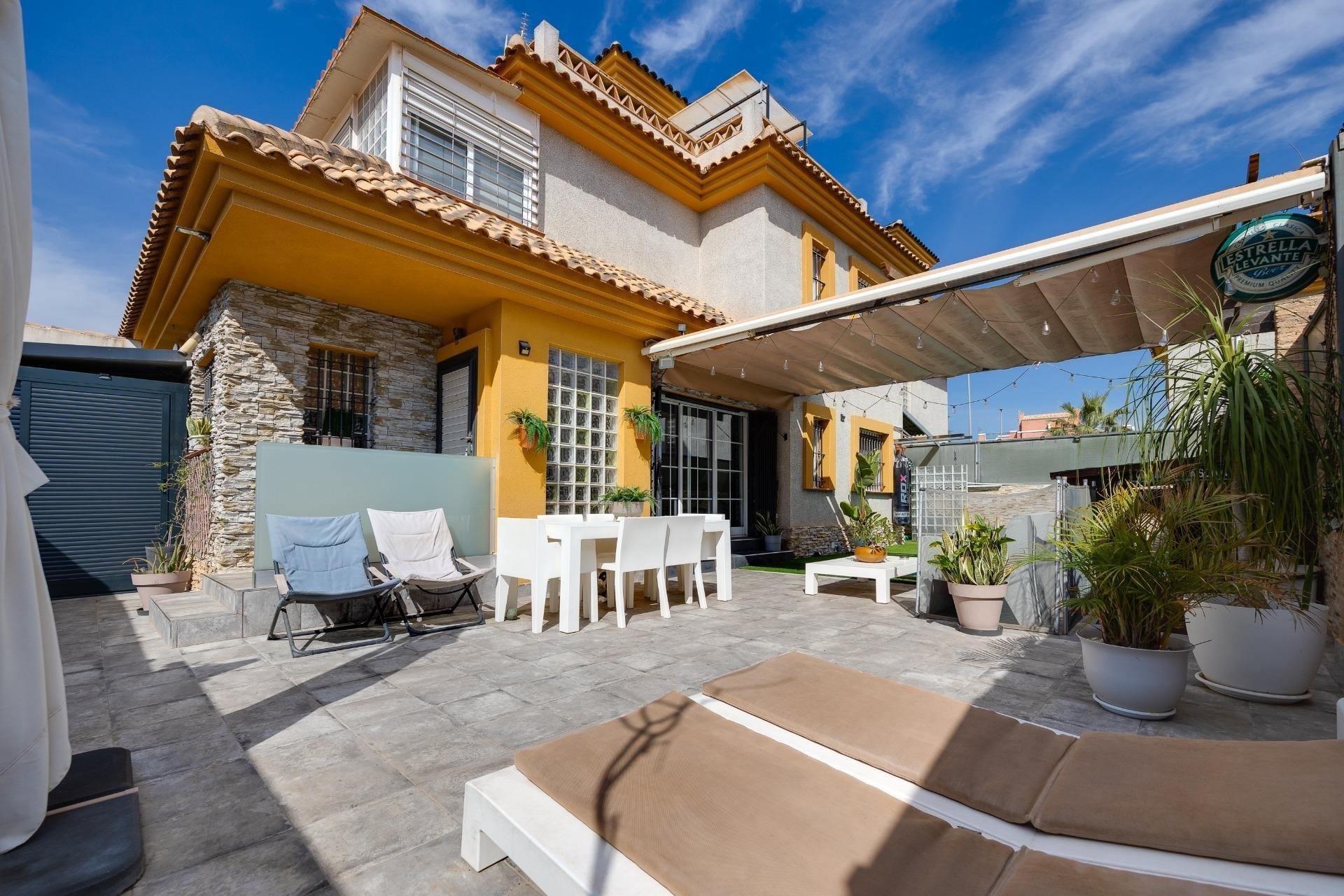 Villa en Los Montesinos, Alicante, España 3 dormitorios, 100 m2 No. 156243