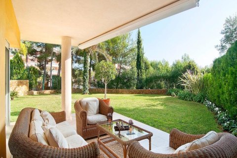 Apartment in Sol De Mallorca, Mallorca, Spain 4 bedrooms, 180 sq.m. No. 138672