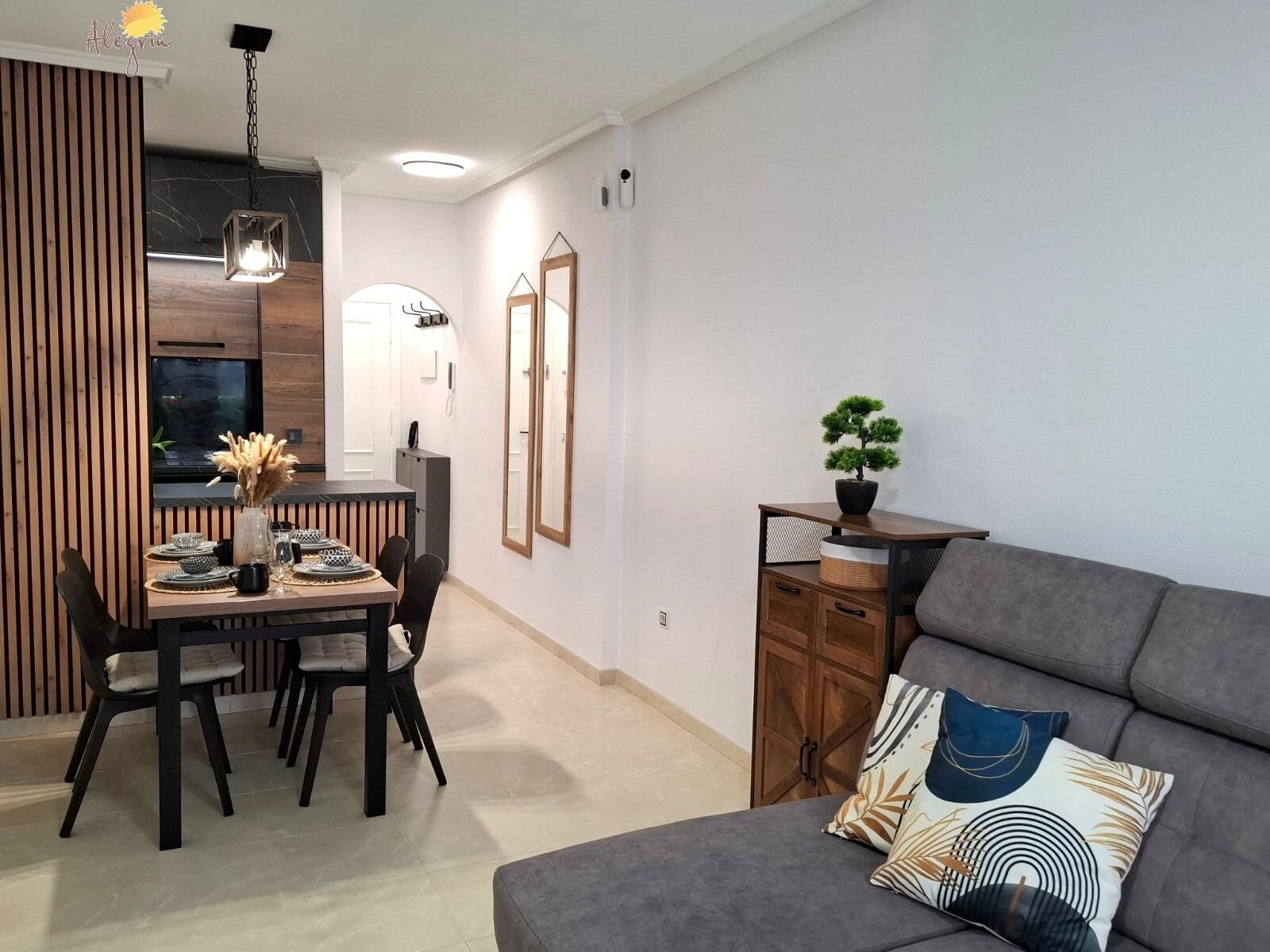 Apartment à Torrevieja, Alicante, Espagne 1 chambre, 65 m2 No. 193580