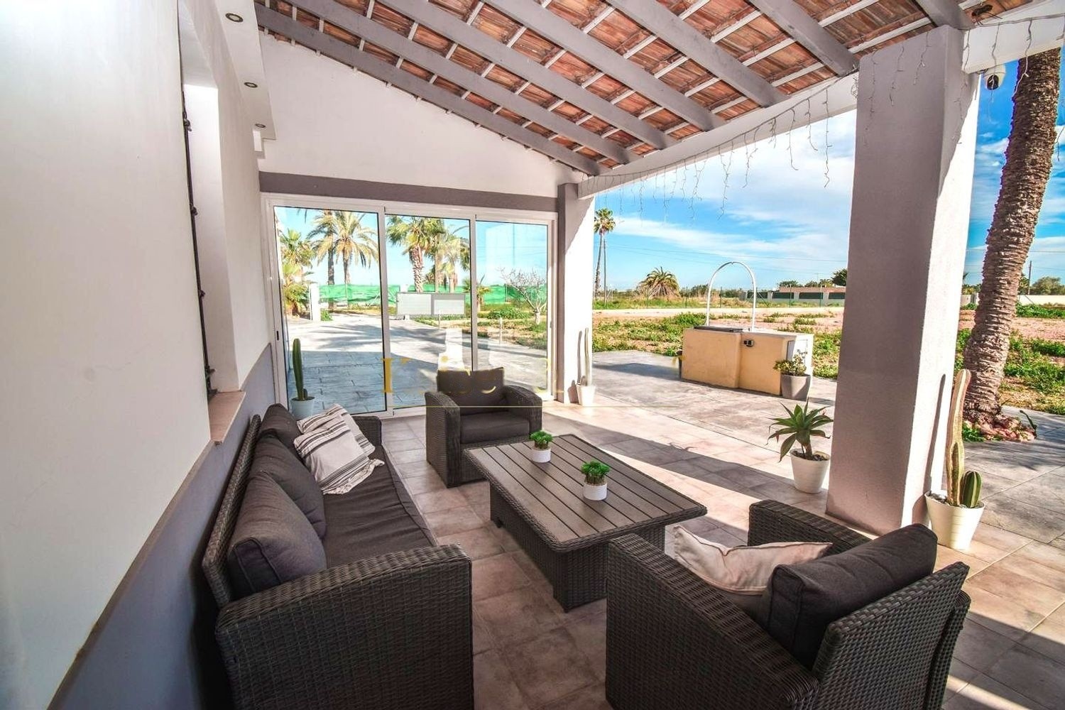 Villa i Elche, Alicante, Spanien 4 sovrum, 326 kvm. Nr. 180746