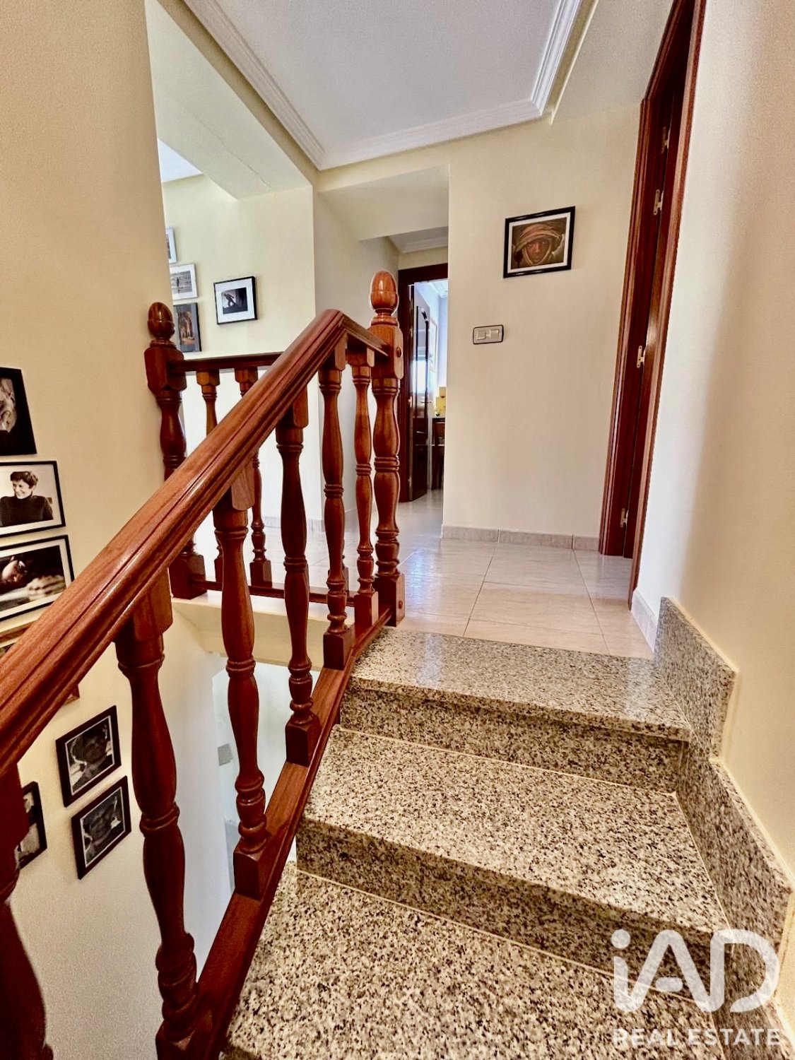 House in Leon, Spain 3 bedrooms, 169 sq.m. No. 188272