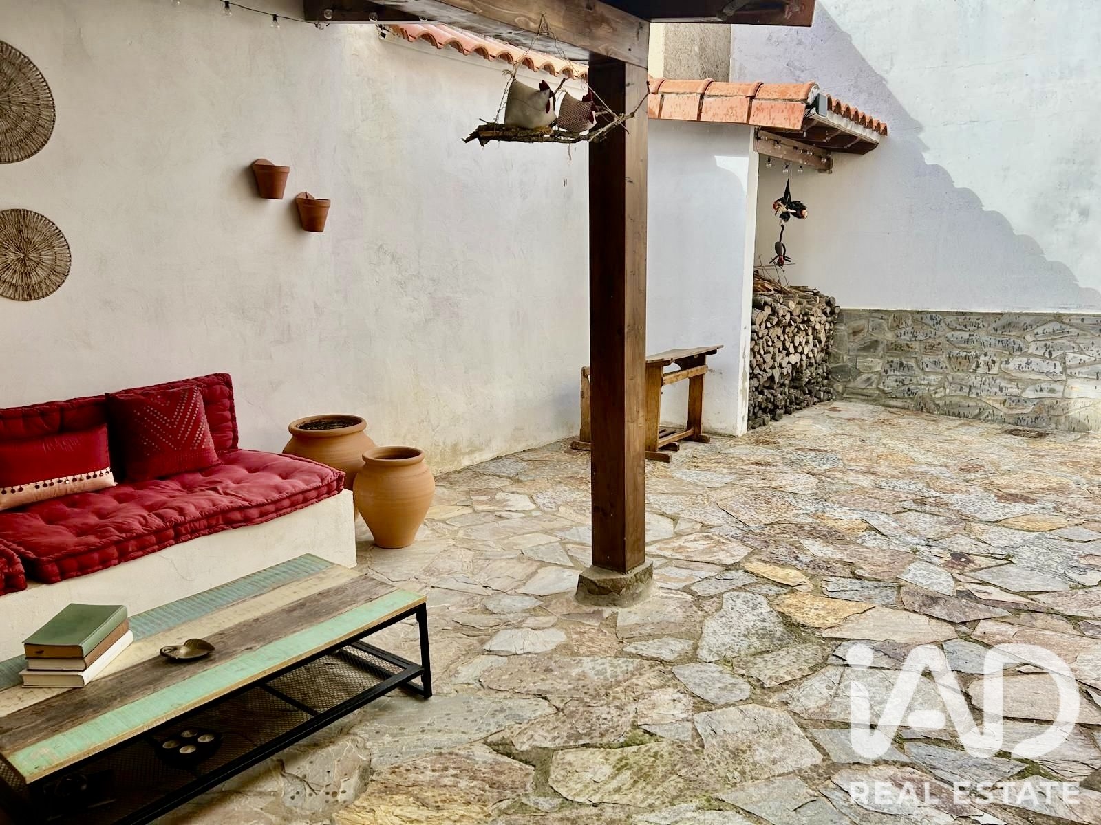 House in Leon, Spain 3 bedrooms, 169 sq.m. No. 188272
