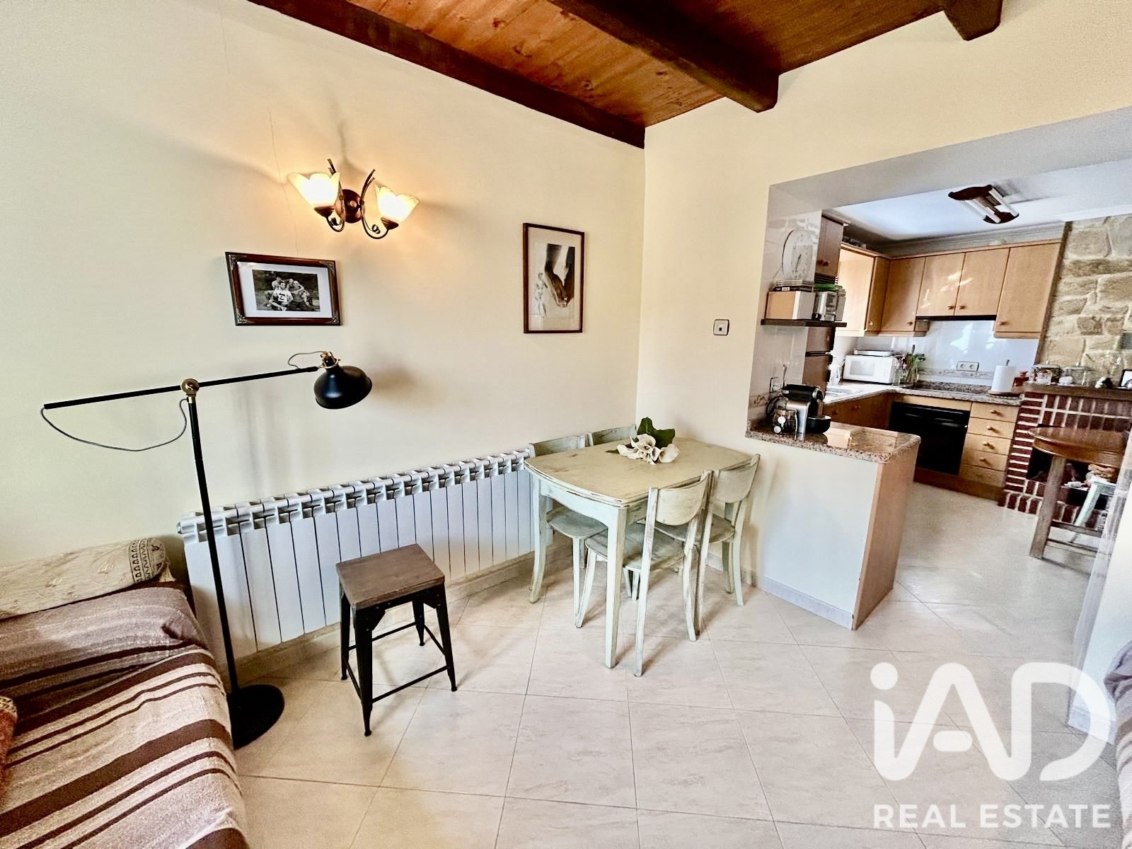 House in Leon, Spain 3 bedrooms, 169 sq.m. No. 188272