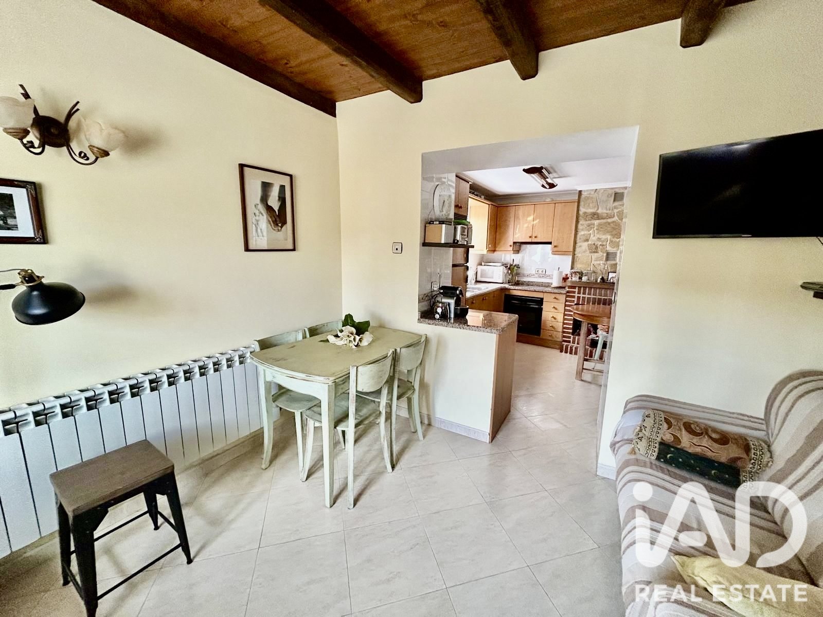House in Leon, Spain 3 bedrooms, 169 sq.m. No. 188272