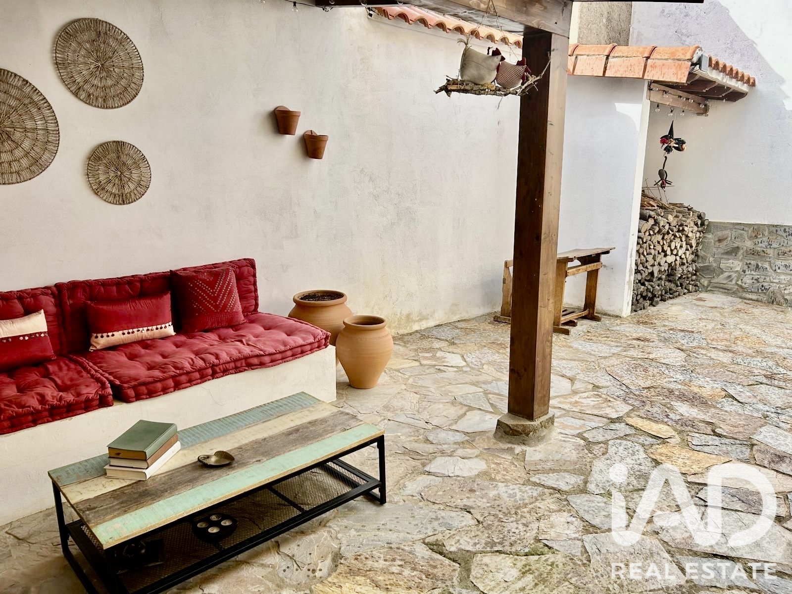 House in Leon, Spain 3 bedrooms, 169 sq.m. No. 188272
