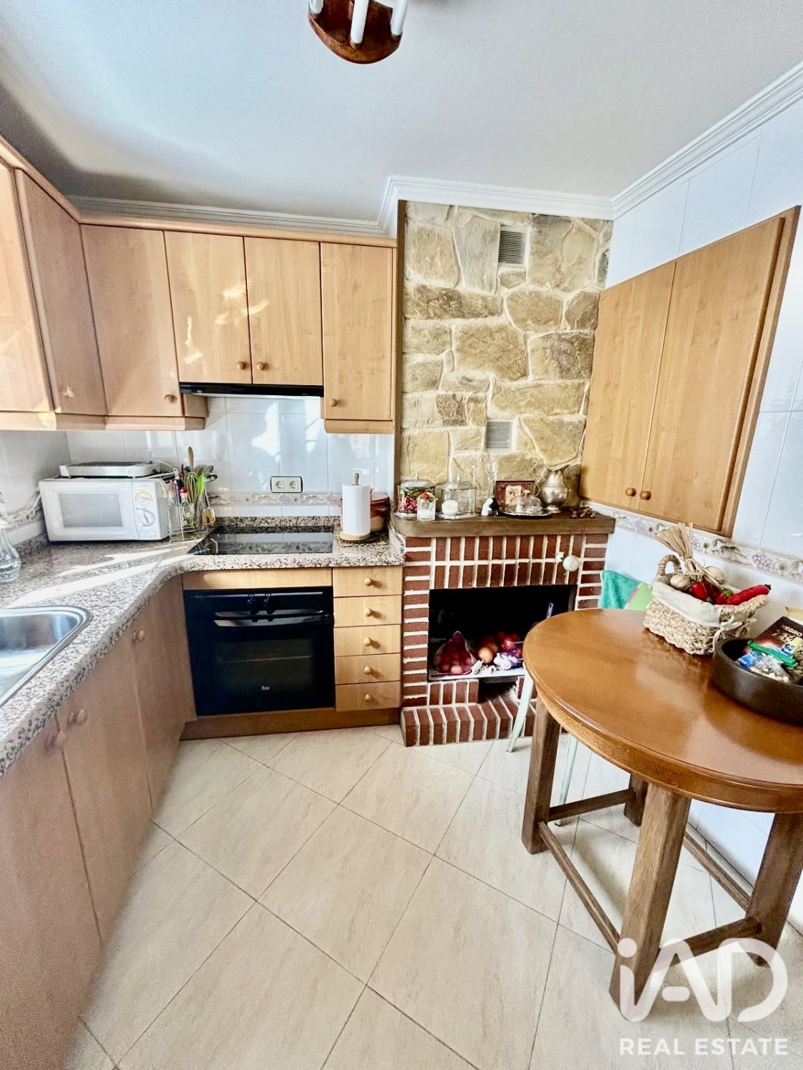 House in Leon, Spain 3 bedrooms, 169 sq.m. No. 188272