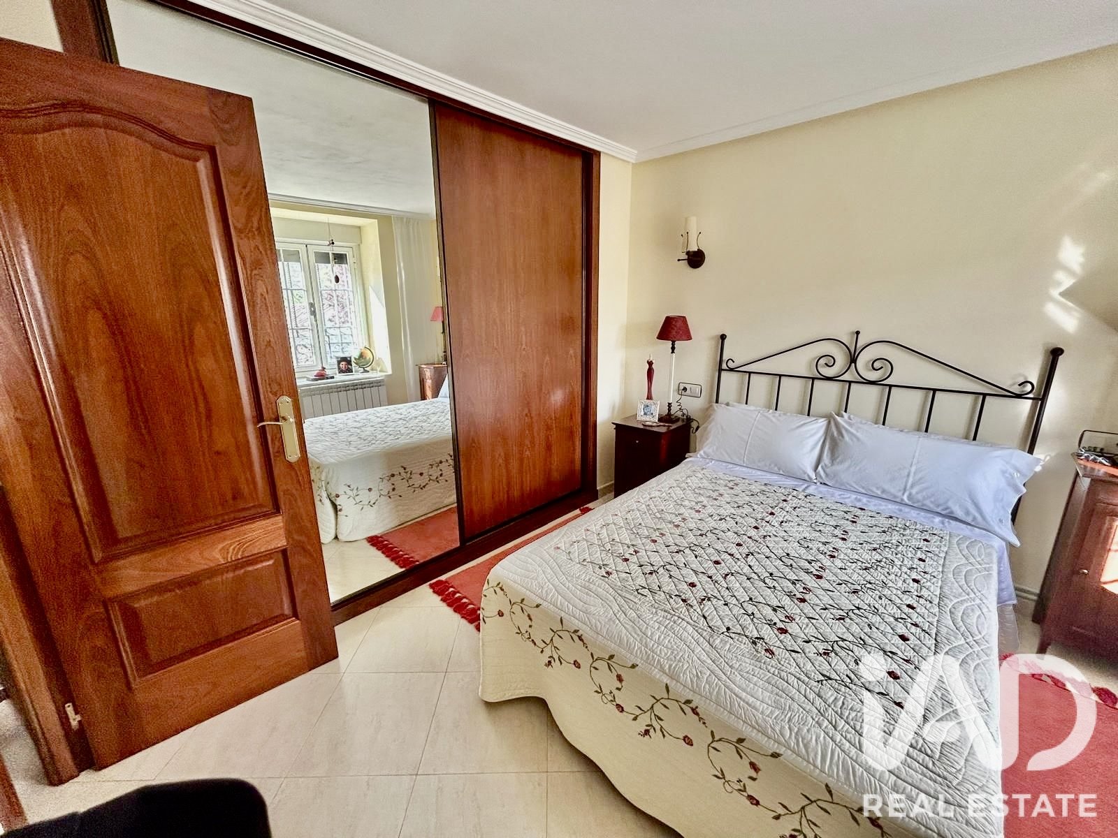 House in Leon, Spain 3 bedrooms, 169 sq.m. No. 188272