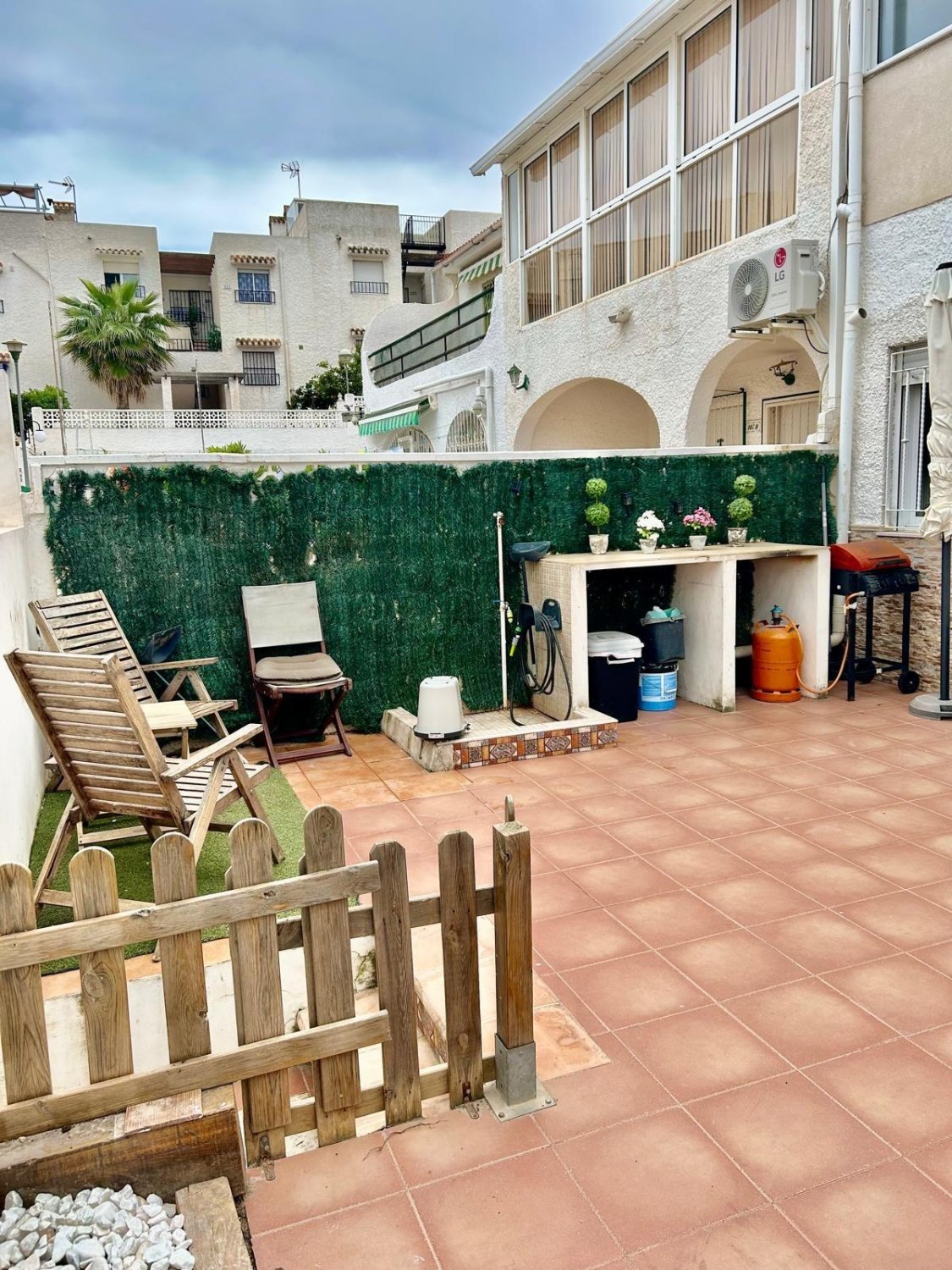 Apartamento en Torrevieja, Alicante, España 2 dormitorios, 54 m2 No. 189386
