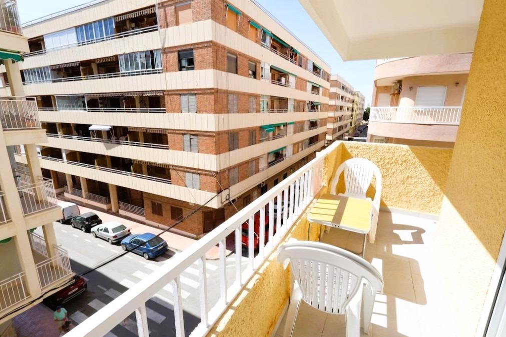 Apartamento en Torrevieja, Alicante, España 3 dormitorios, 108 m2 No. 189384