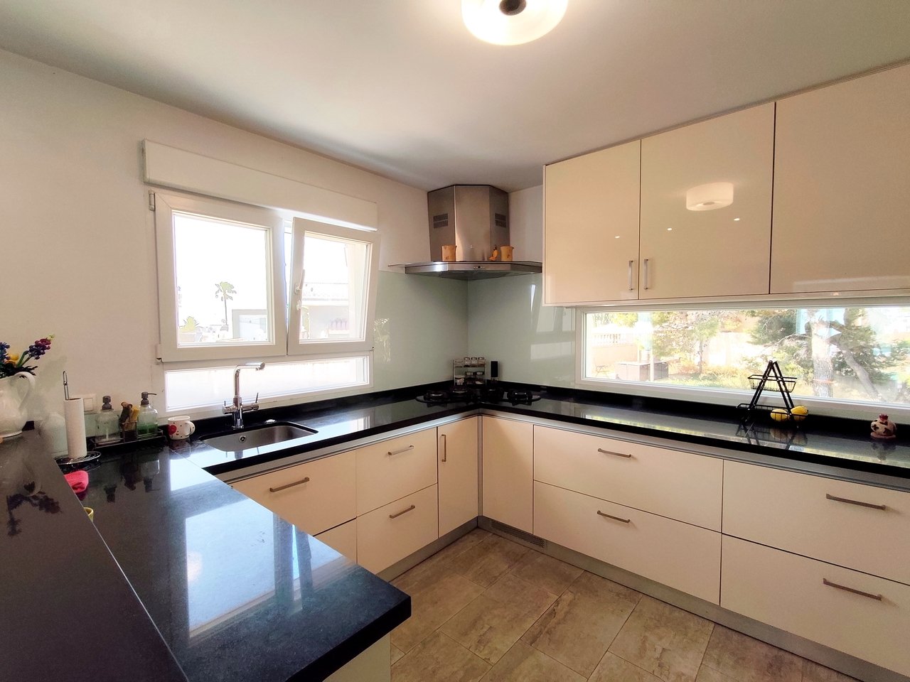 Villa en Ciudad Quesada, Alicante, España 4 dormitorios, 312 m2 No. 190086