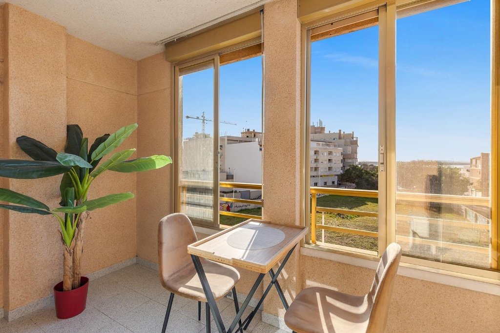 Wohnung in Torrevieja, Alicante, Spanien 3 Schlafzimmer, 75 m2 Nr. 183577