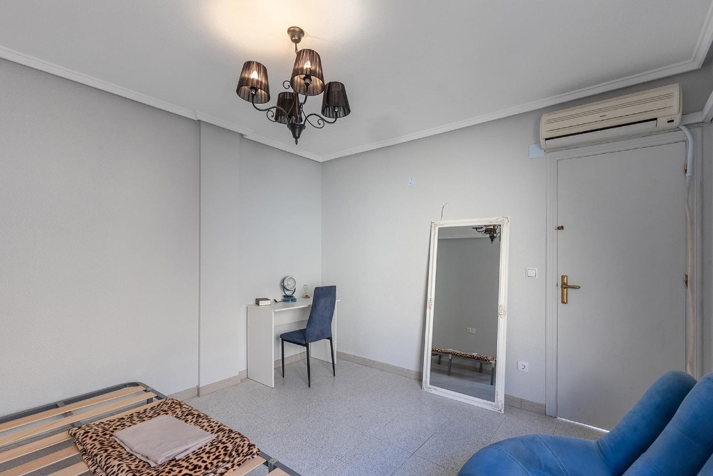 Wohnung in Torrevieja, Alicante, Spanien 3 Schlafzimmer, 75 m2 Nr. 183577