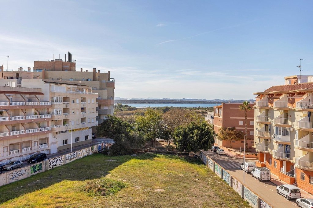 Wohnung in Torrevieja, Alicante, Spanien 3 Schlafzimmer, 75 m2 Nr. 183577