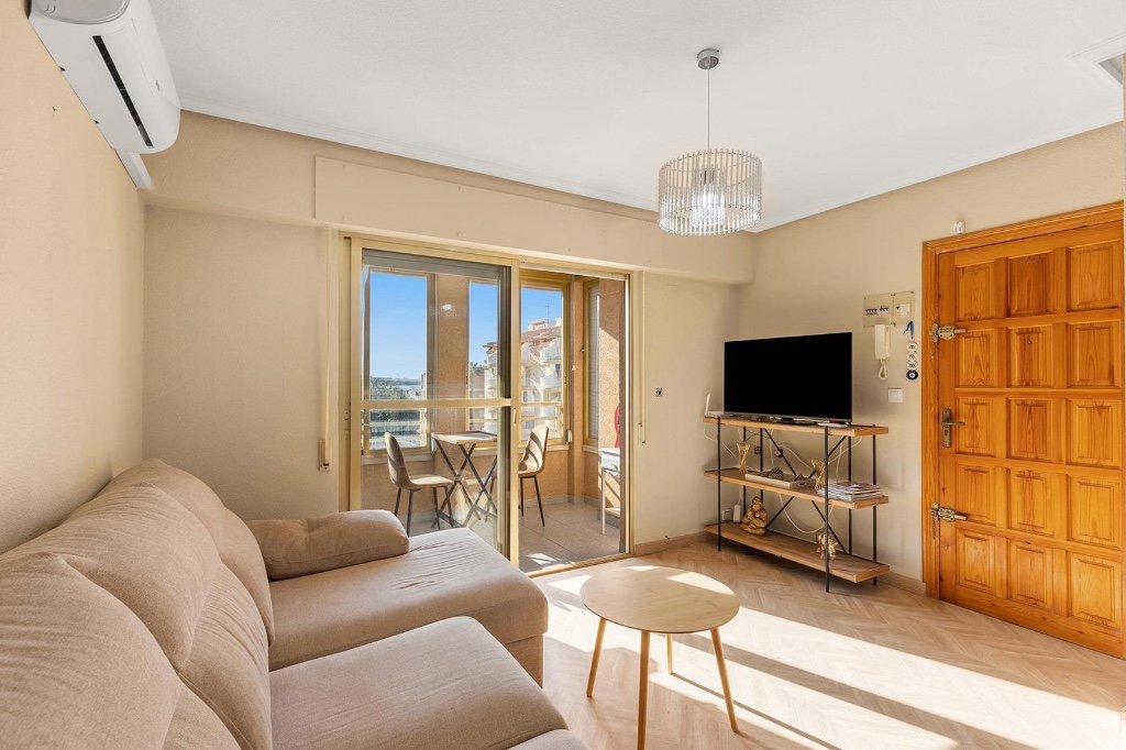 Wohnung in Torrevieja, Alicante, Spanien 3 Schlafzimmer, 75 m2 Nr. 183577