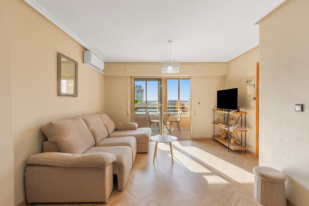 Wohnung in Torrevieja, Alicante, Spanien 3 Schlafzimmer, 75 m2 Nr. 183577