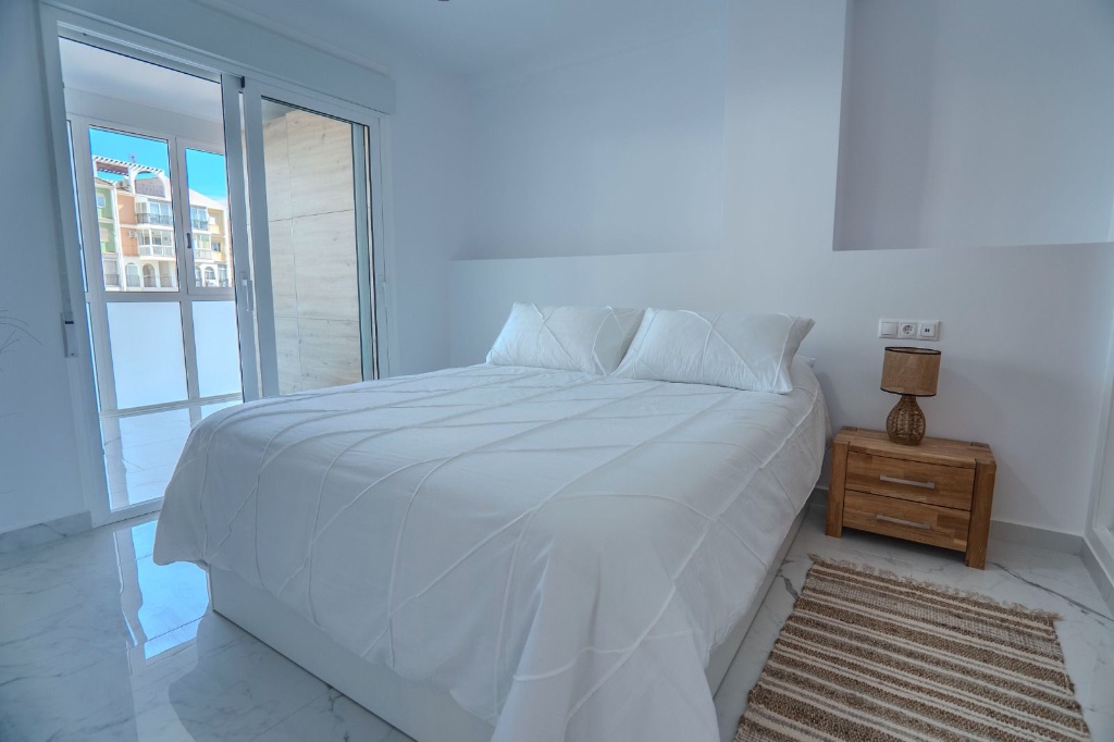 Apartment à Torrevieja, Alicante, Espagne 1 chambre,  No. 183579