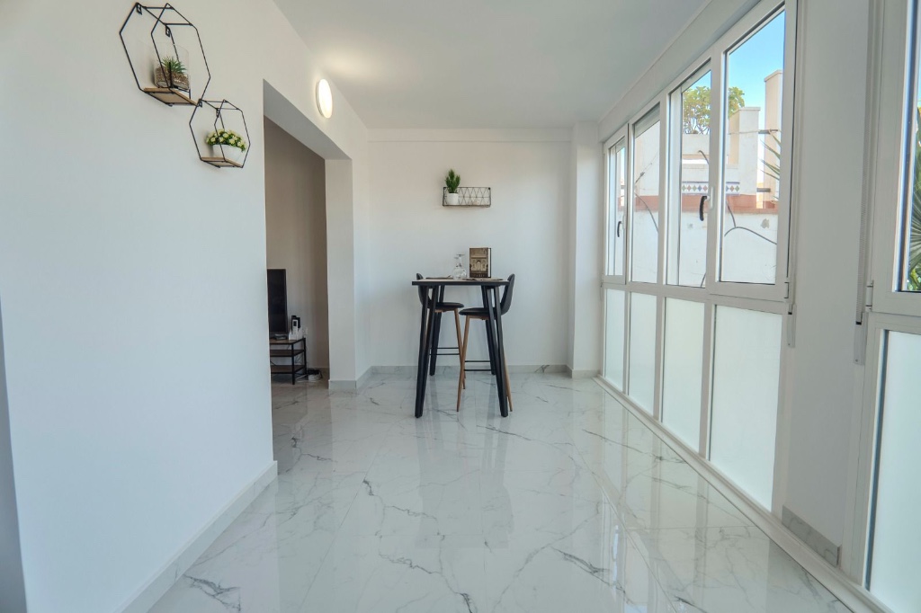 Apartment à Torrevieja, Alicante, Espagne 1 chambre,  No. 183579
