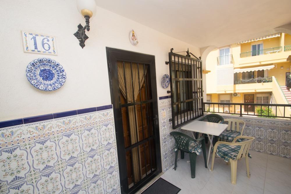 Lägenhet i Torrevieja, Alicante, Spanien 2 sovrum, 60 kvm. Nr. 183580
