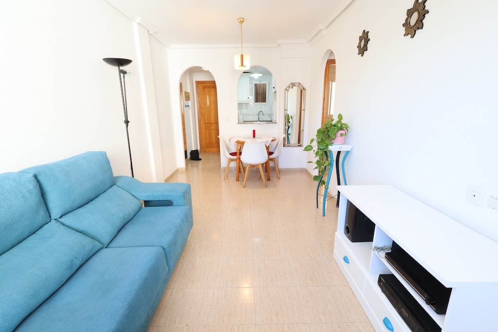 Apartamento en Torrevieja, Alicante, España 2 dormitorios,  No. 183581