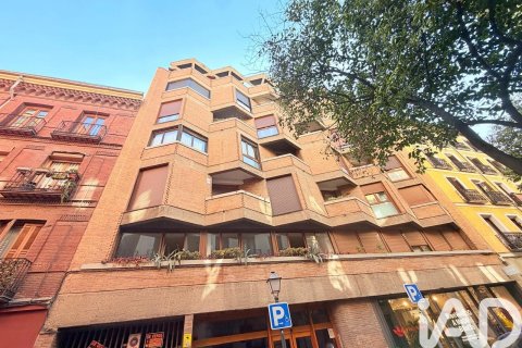Gewerbeimmobilien in Madrid, Spanien 298 m2 Nr. 187548