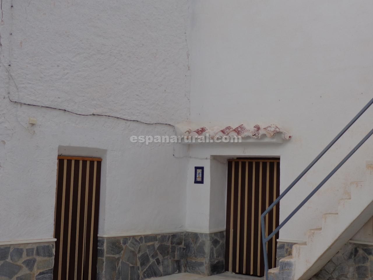 Townhouse in Caniles, Granada, Spain 4 bedrooms,  No. 184101
