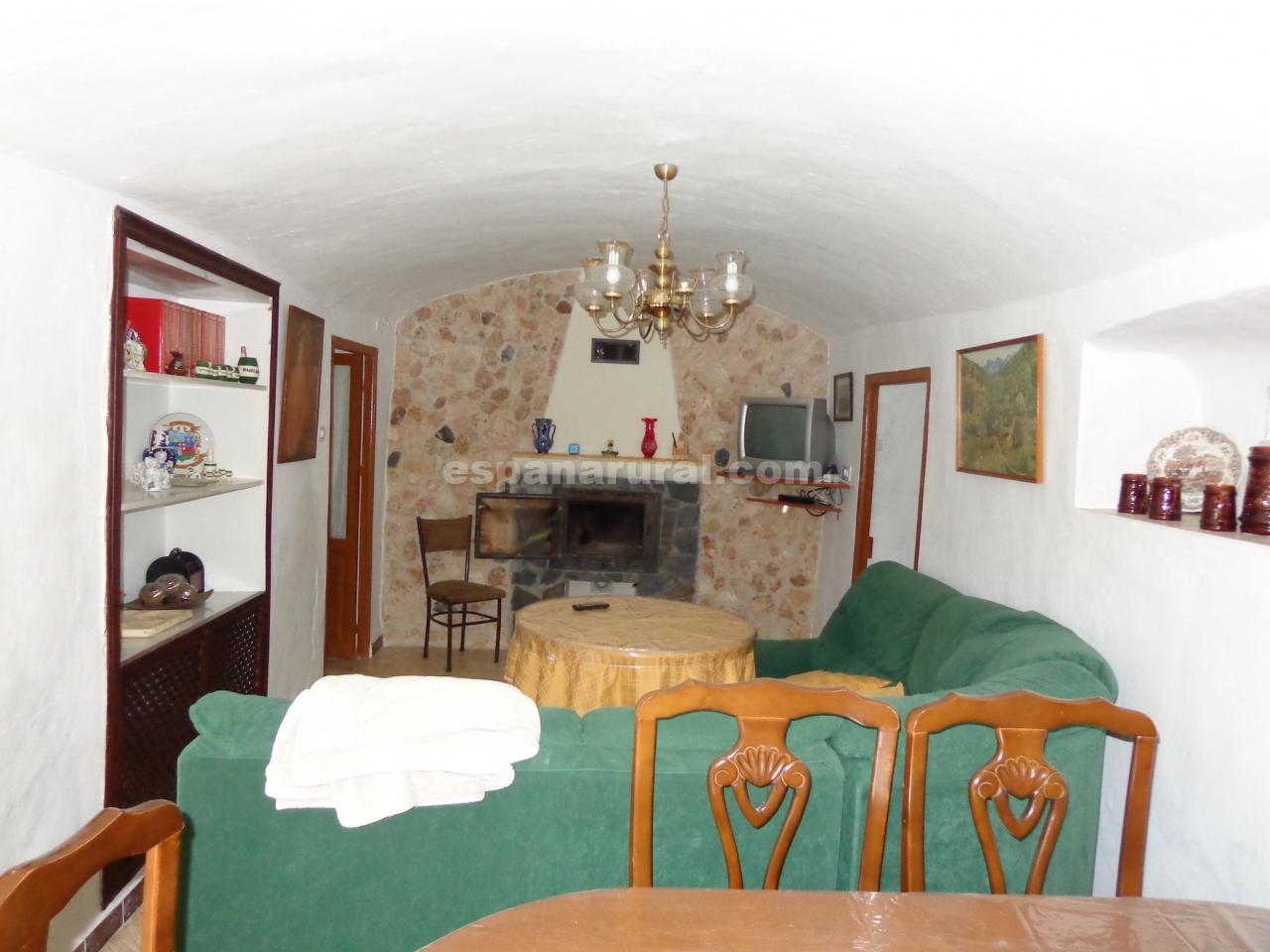 Townhouse in Caniles, Granada, Spain 4 bedrooms,  No. 184101