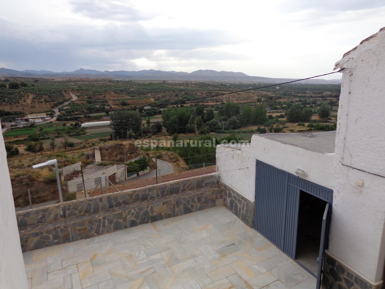 Townhouse in Caniles, Granada, Spain 4 bedrooms,  No. 184101