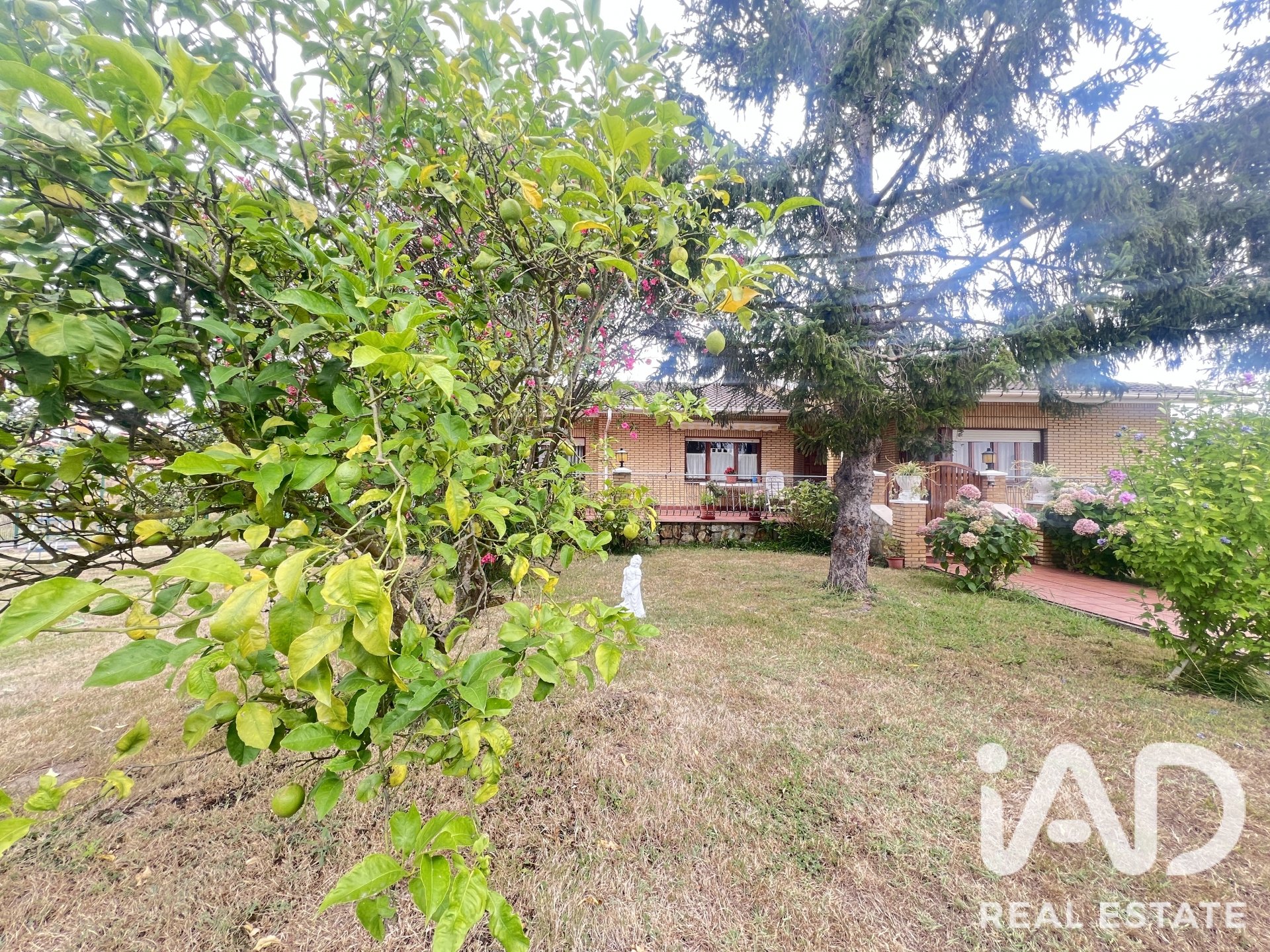 Māja Castrillon, Asturias, Spānijā 6 istabas, 434 m2 Nr. 192088